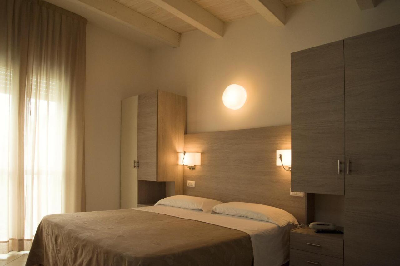 Hotel Villa Enea Κατόλικα Εξωτερικό φωτογραφία