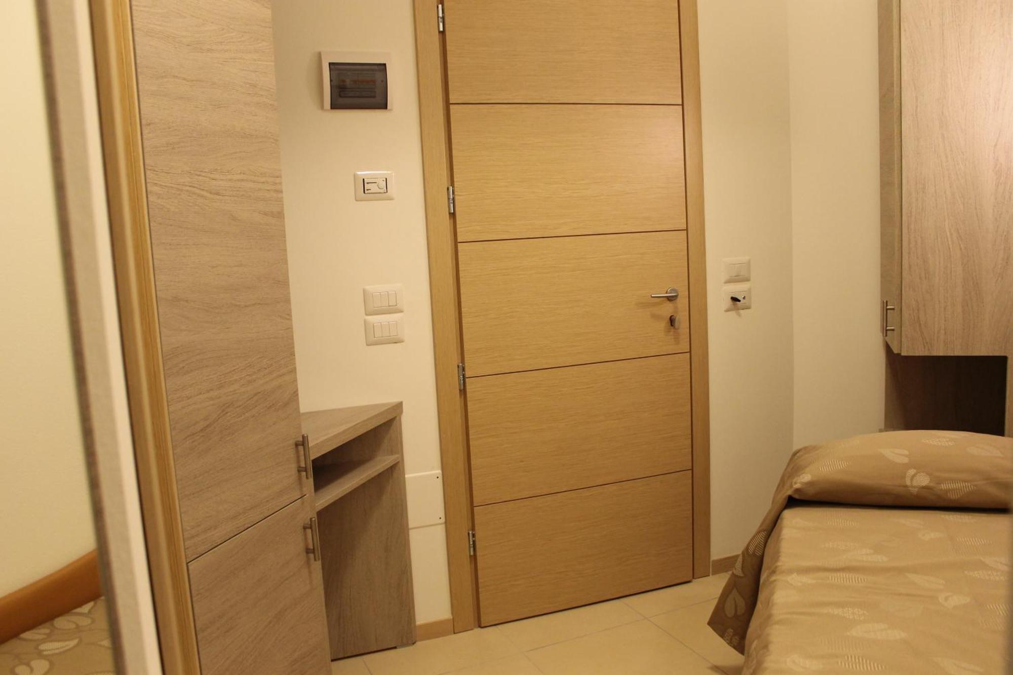 Hotel Villa Enea Κατόλικα Δωμάτιο φωτογραφία